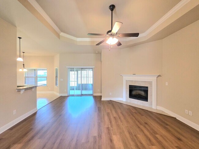 Building Photo - 6159 Winchester Cir