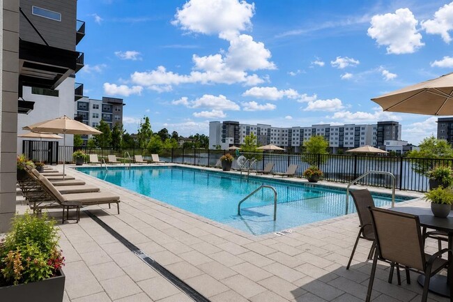 Building Photo - 5579 Millennia Park Dr