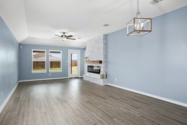 Building Photo - 2716 Bernadino Dr