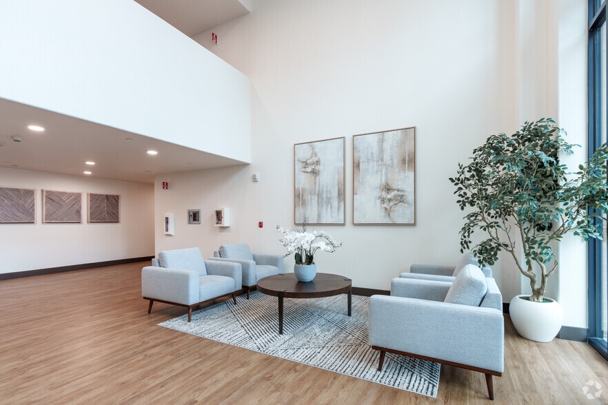 Lobby Photo - Serra Apartments