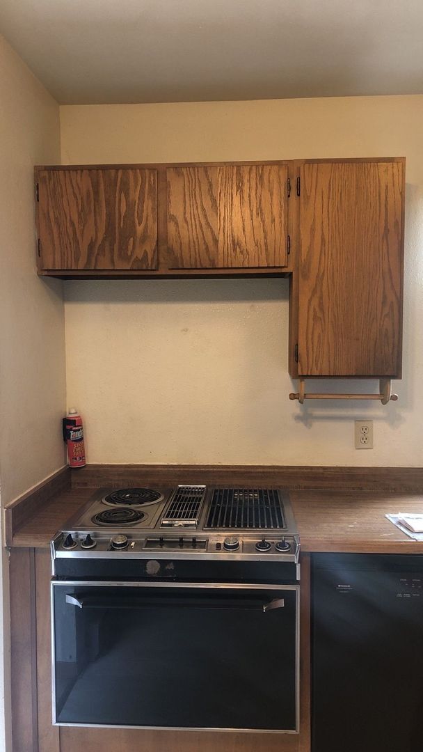 Building Photo - 2005 NE Terre View Dr