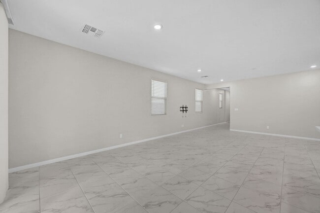 Building Photo - Summerlin gated community 4 bedroom 3 baths