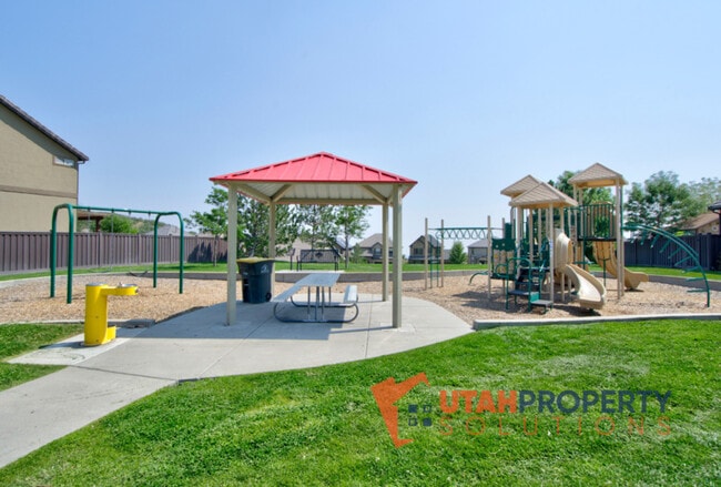 Building Photo - 1994 Fielding Hill Ln