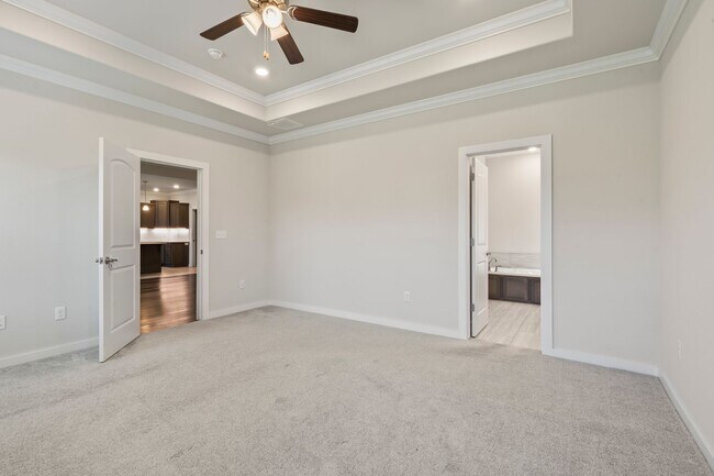 Building Photo - Like new 4BR Farmington home! LOADED with upgrades! Don't miss out!