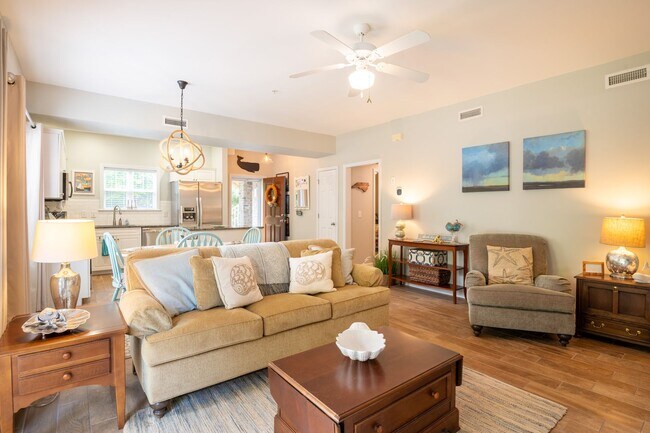 Building Photo - OFF-SEASON FURNISHED MONTHLY RENTAL STARTI...
