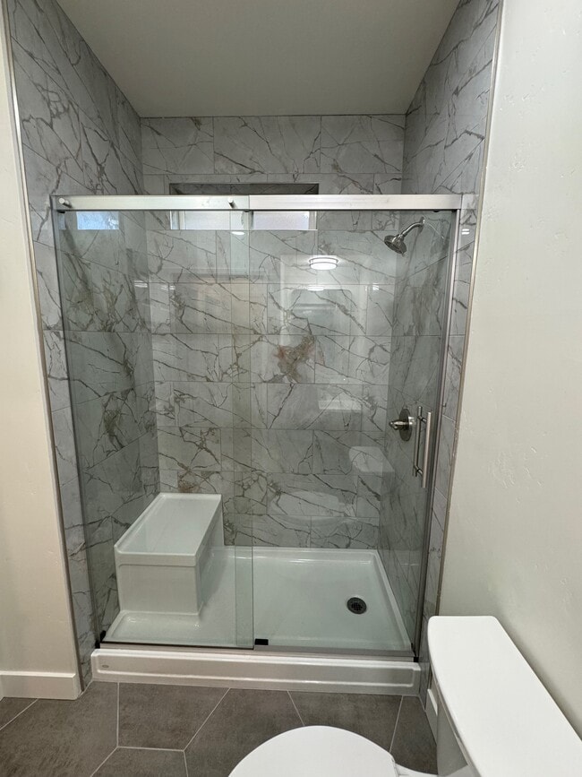 Building Photo - 5609 Benhenry Ct