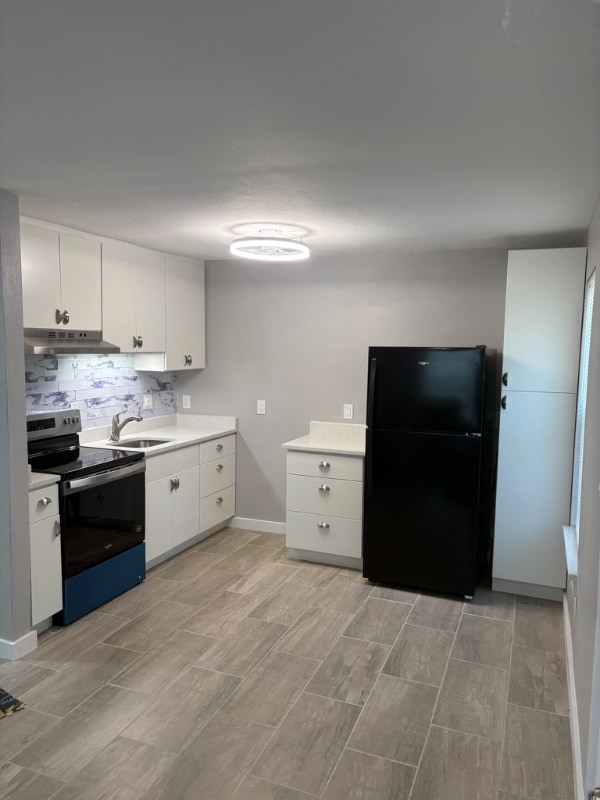 Building Photo - 519 Claride St