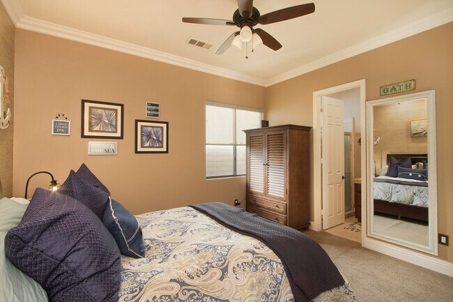 Building Photo - 57669 Santa Rosa Trail