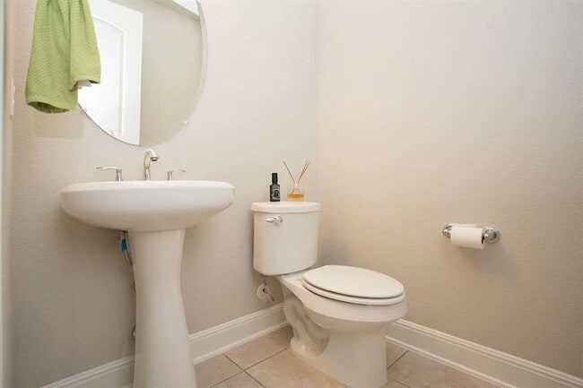Building Photo - 3809 Vinalopo Dr