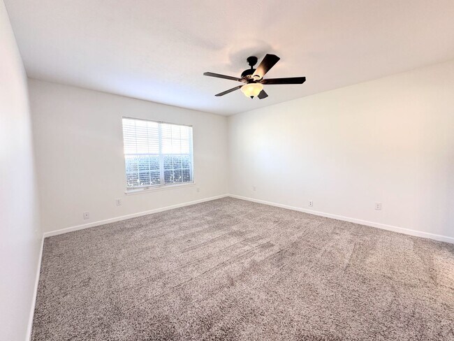 Building Photo - Branching Out in Laurel Oaks