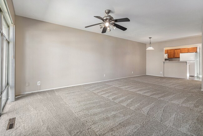 Building Photo - 4379 W Ponds Cir