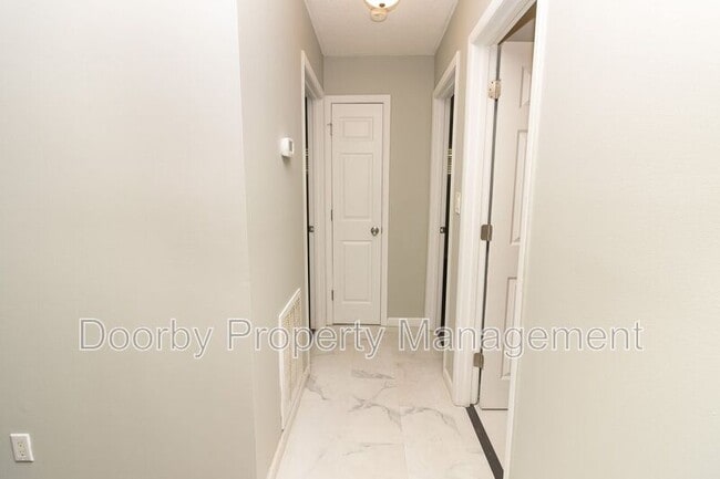 Building Photo - 7484 Austin Dr