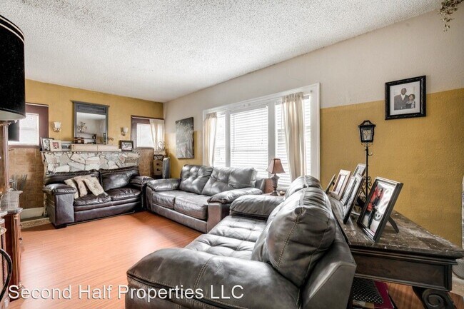 Building Photo - 3 br, 1 bath House - 950 8th Ave S