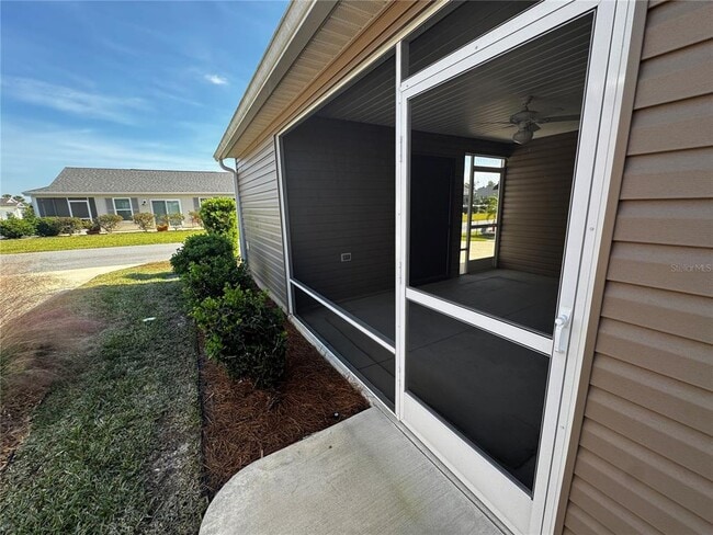 Building Photo - 5846 Bamboo Ave