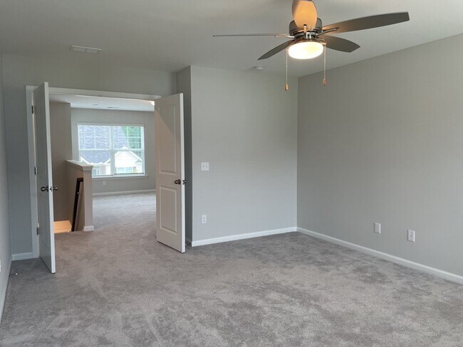 Building Photo - 2903 Siebold Dr