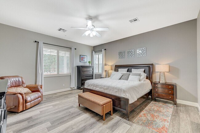 Building Photo - Stunning single-story home in picturesque community!