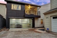 Building Photo - Modern and Sleek Three Bedroom Townhome!