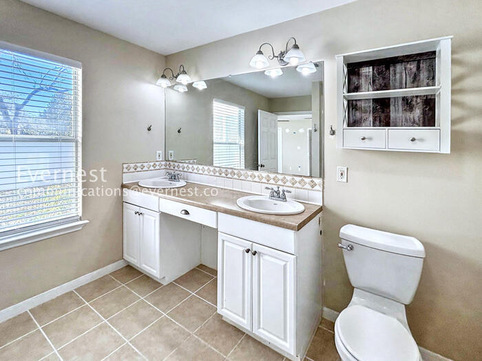 Building Photo - 208 Panther Path