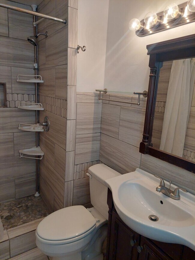 Building Photo - Beautiful RANCH HOME  Rental