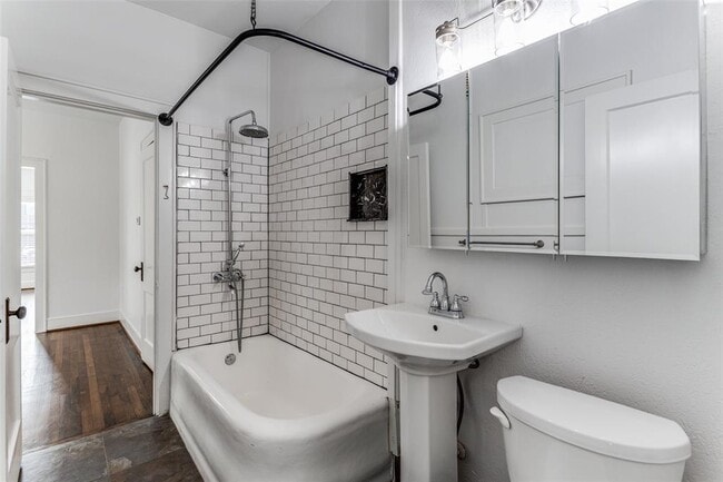 Building Photo - 6349 Belmont Ave