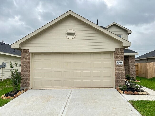 Building Photo - 18922 Western Fls Ct