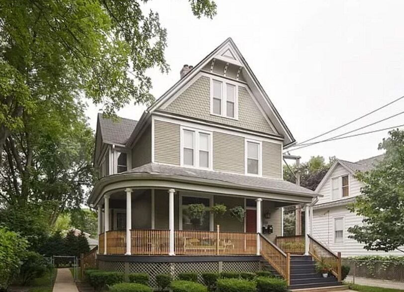 Primary Photo - 813 Greenleaf St