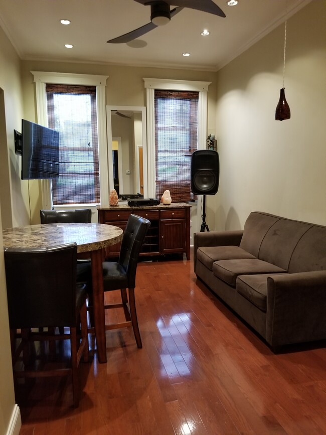 Building Photo - 400 Eldert Ln
