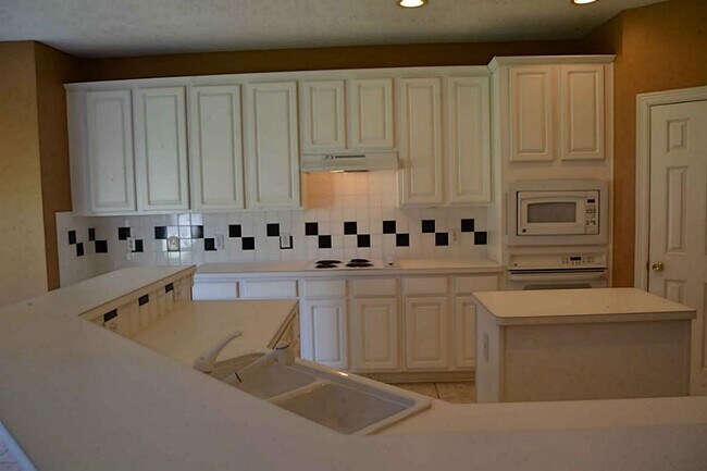 Building Photo - 23718 Hawkins Creek Ct