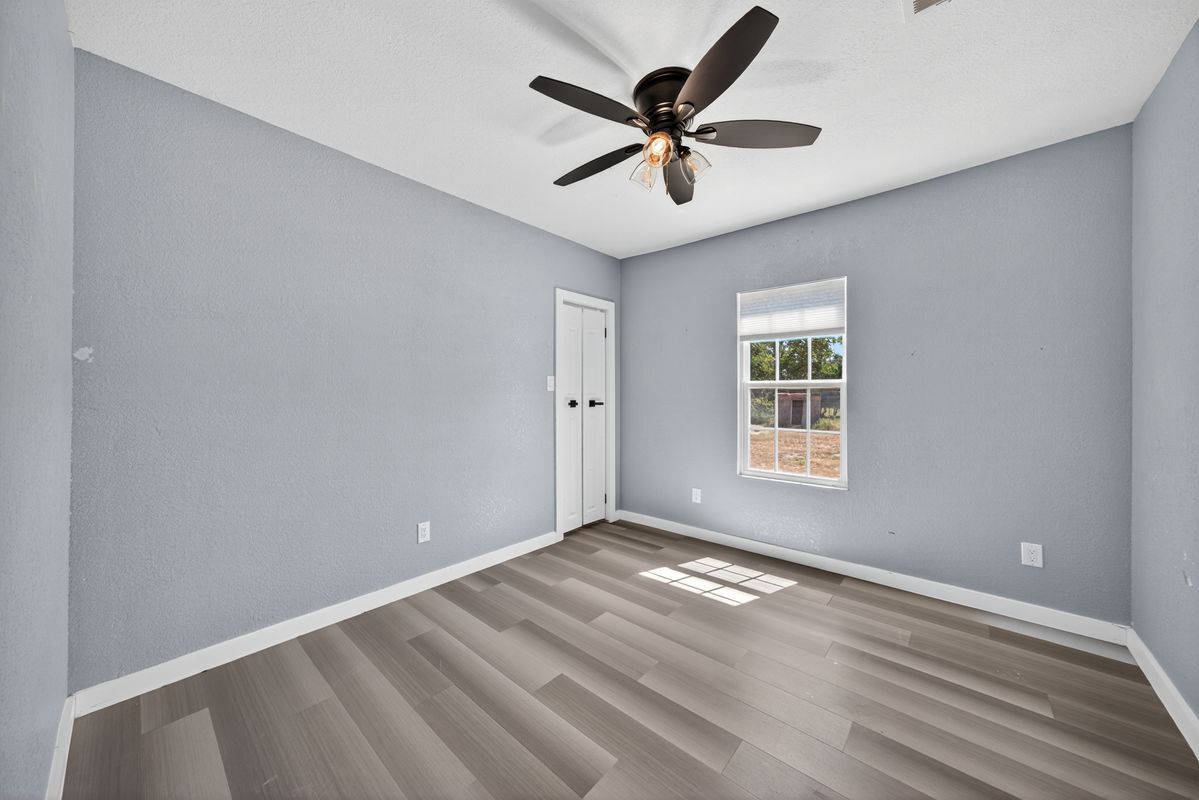 Building Photo - 1203 Ave J