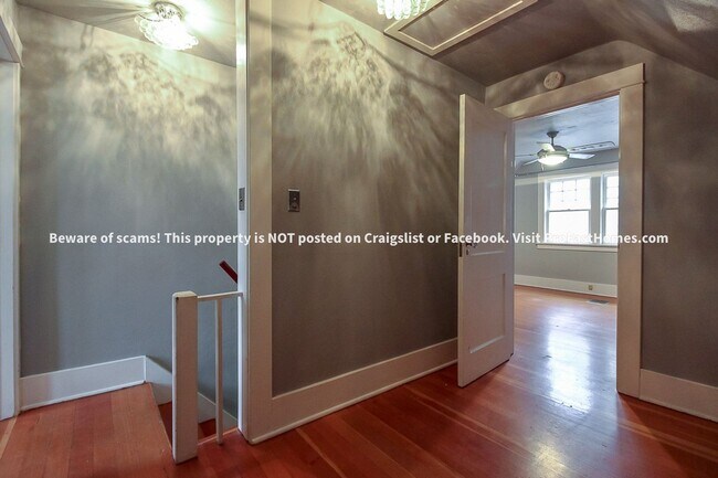 Building Photo - 4626 NE 29th Ave