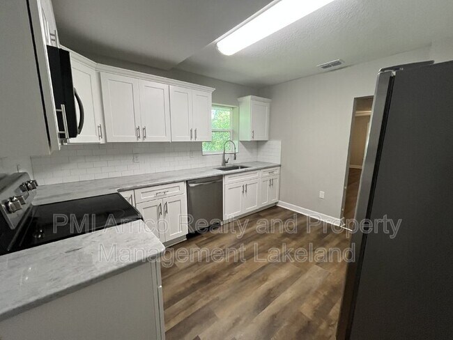 Building Photo - 507 W Patterson St