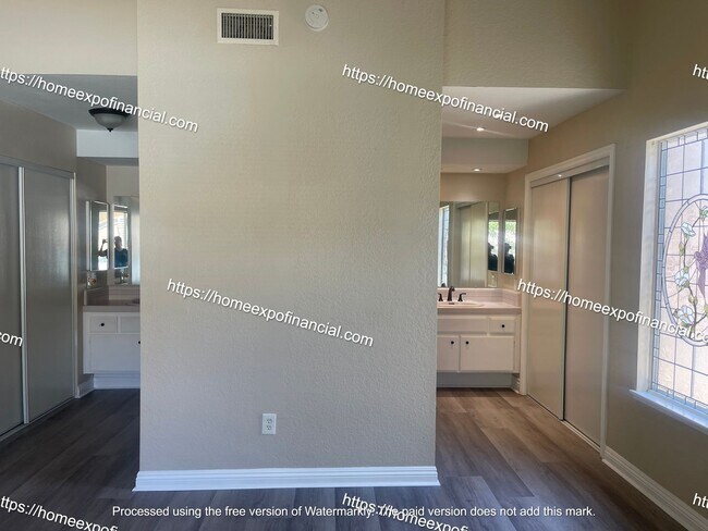 Building Photo - Nice House For Rent