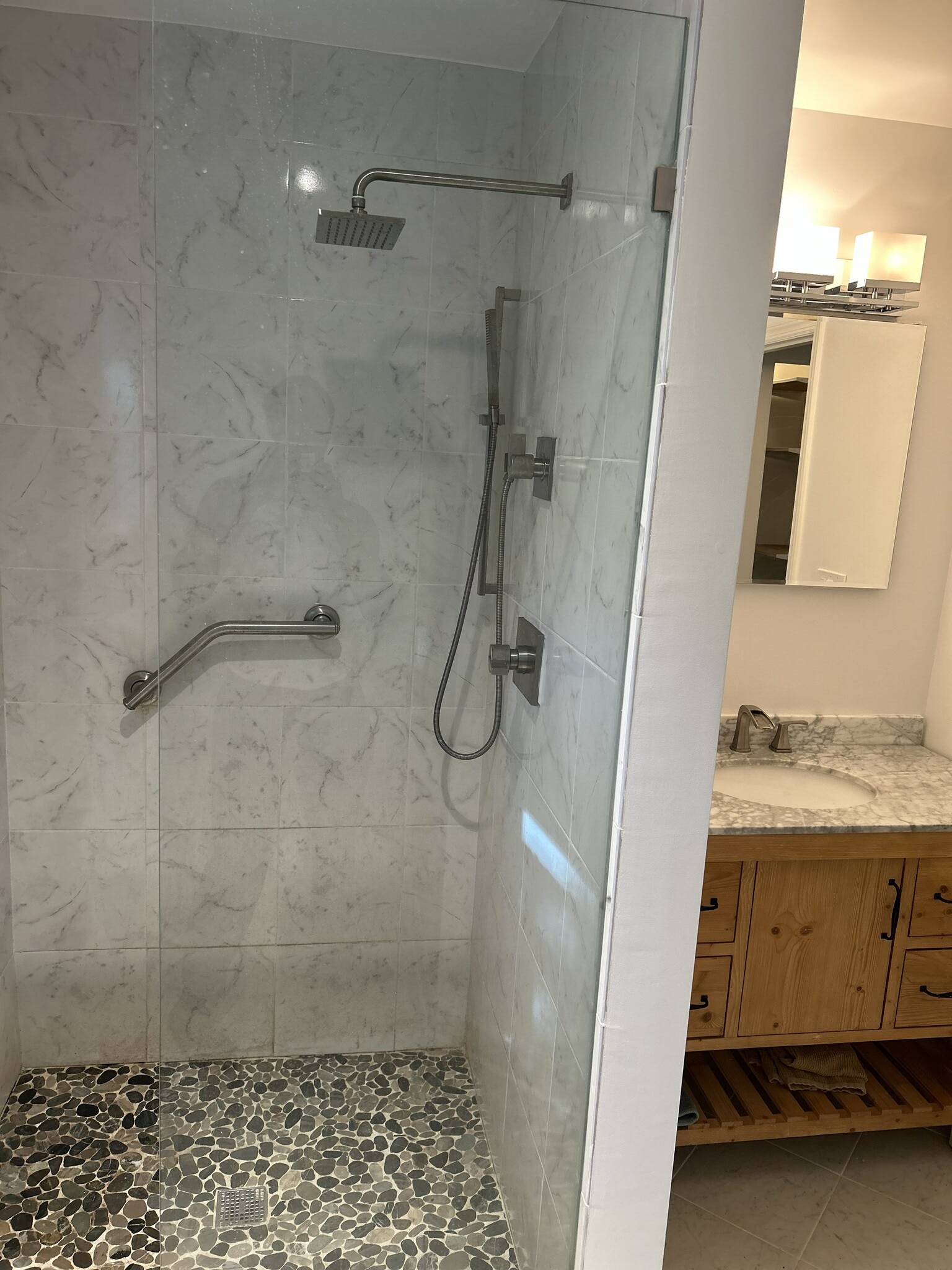 Primary Suite Bathroom - 3992 College Ave