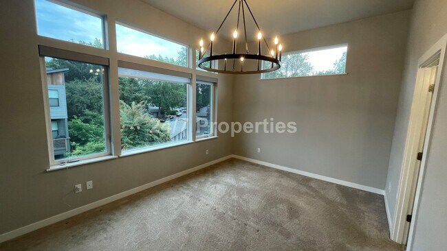 Building Photo - Modern and Stylish 3 BD | 3.5 BA Townhome ...