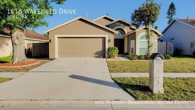Building Photo - 1418 Wakefield Dr
