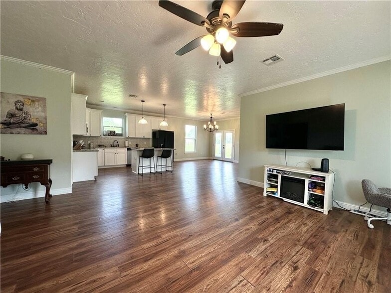 Building Photo - 24473 Timbercrest Dr