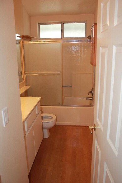 Building Photo - 28620 Avocado Pl