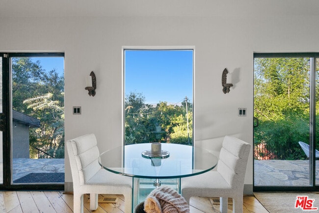 Building Photo - 20784 Medley Ln