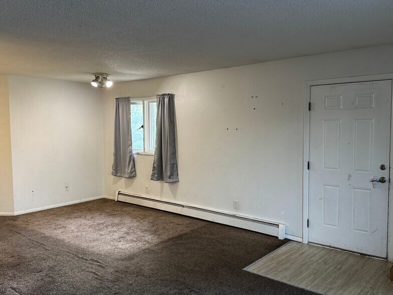 Building Photo - 276 Fireoved Dr