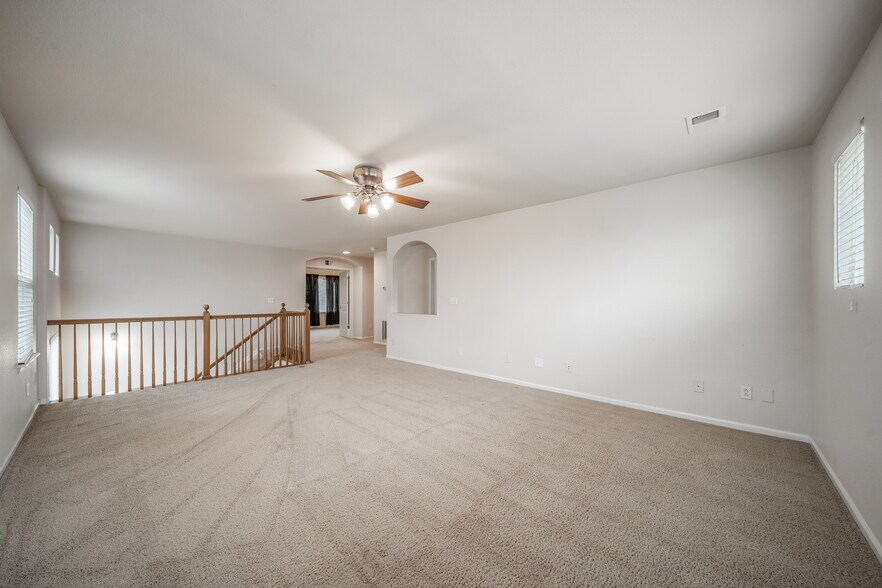 Building Photo - 11598 S Maiden Hair Way
