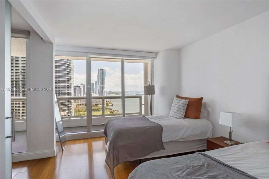 Building Photo - 1717 N Bayshore Dr