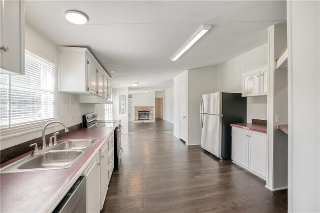 Building Photo - 2178 GA-323
