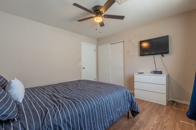 Building Photo - ?? 4 Bed / 2 Bath Mesa del Sol Home with Golf Course Views | Furnished or Unfurnished Option Avai...