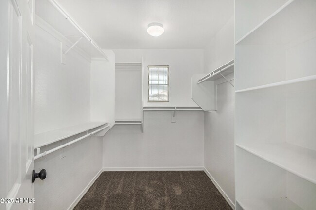 Building Photo - 11137 E Sonrisa Ave