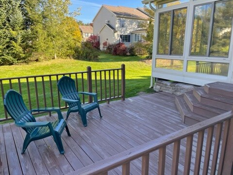 Building Photo - 8 Thrush Ln