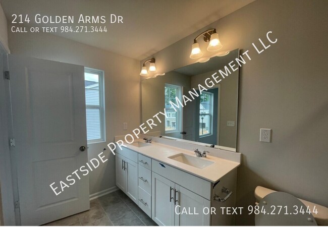 Building Photo - 214 Golden Arms Dr