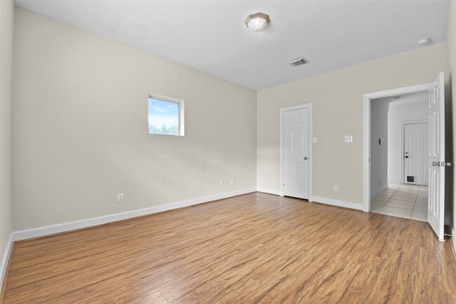 Building Photo - 5343 Kiam St