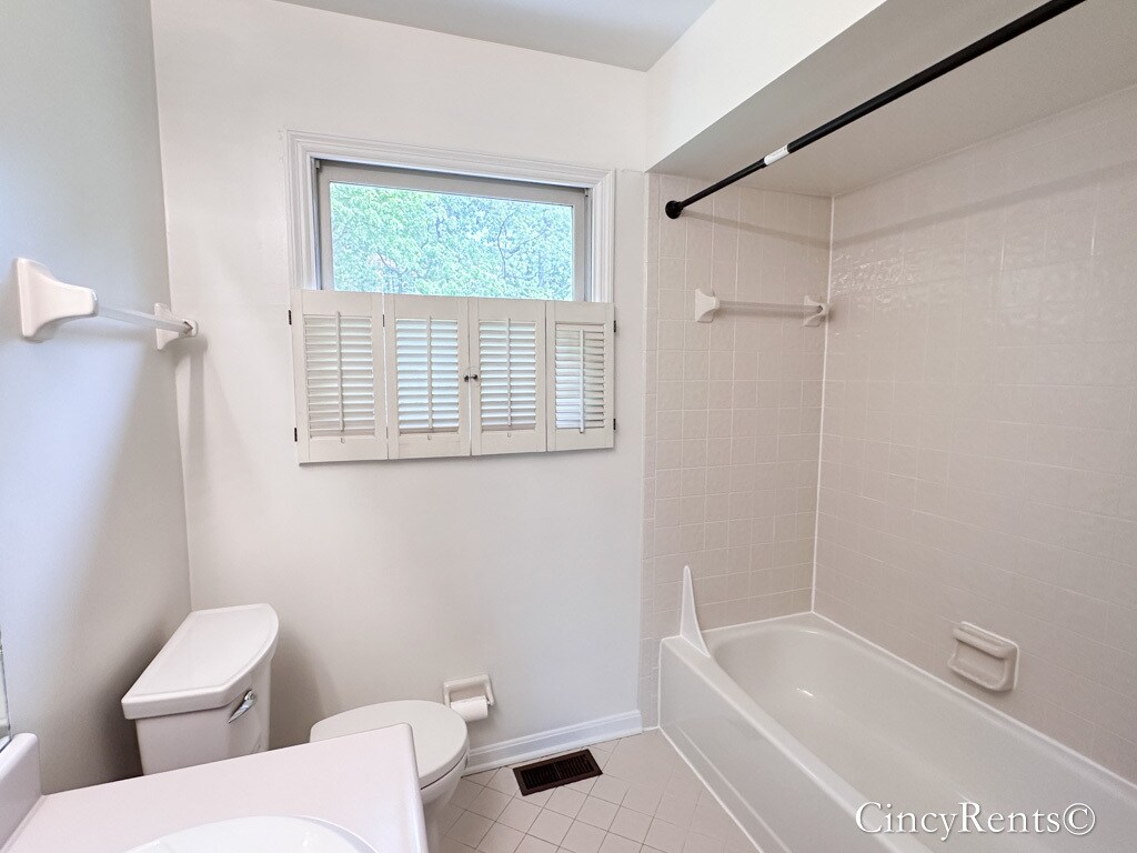 Building Photo - 7982 Lancelot Dr