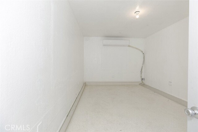 Building Photo - 1039 E Santa Anita Ave