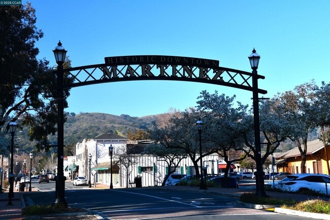 Building Photo - 242 Via El Dorado Ln